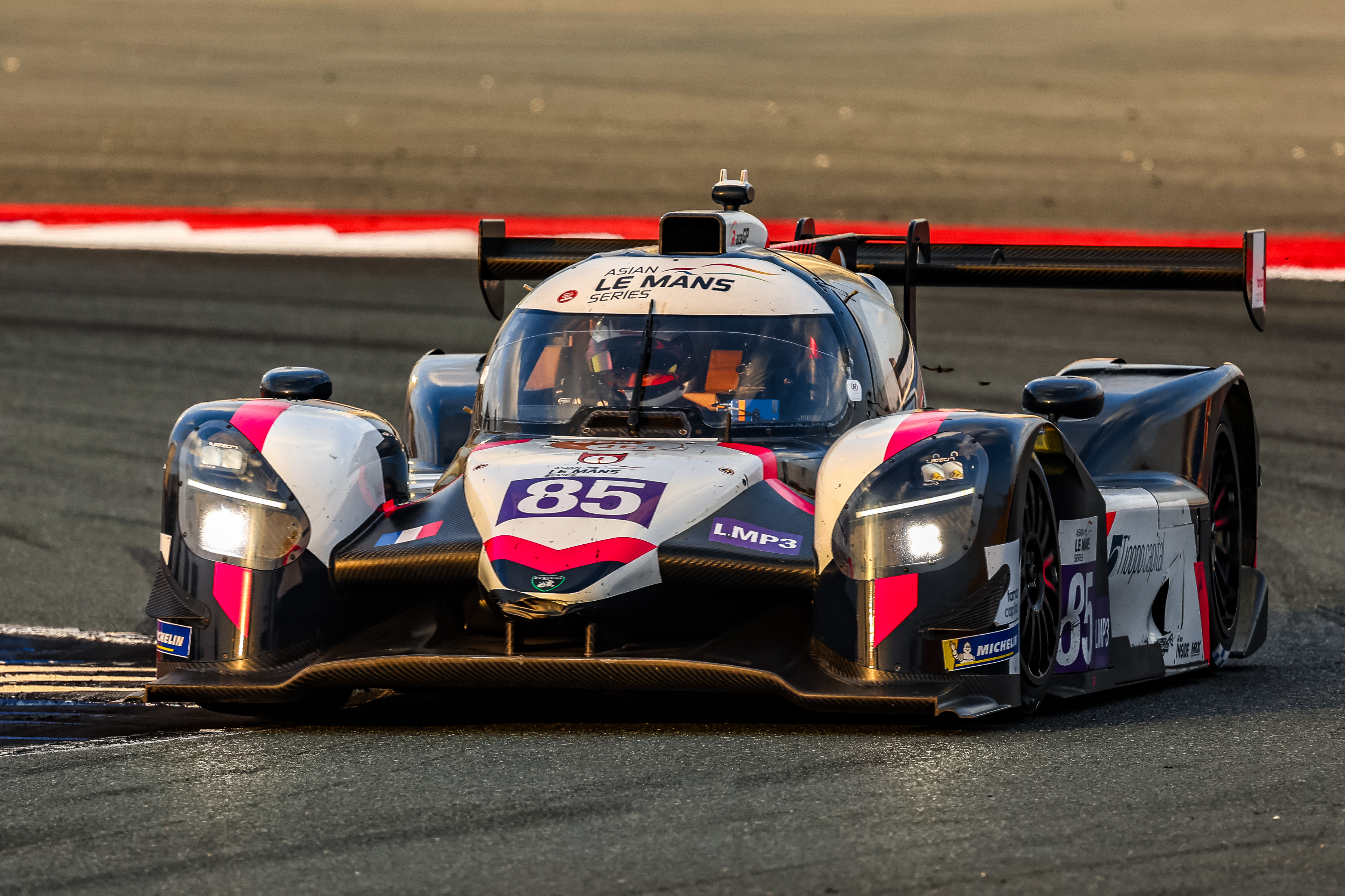 Léna Bühler overcomes bad luck to finish fourth in the Asian Le Mans Series